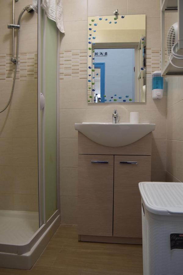 Casa Mely Apartment Bari Bagian luar foto